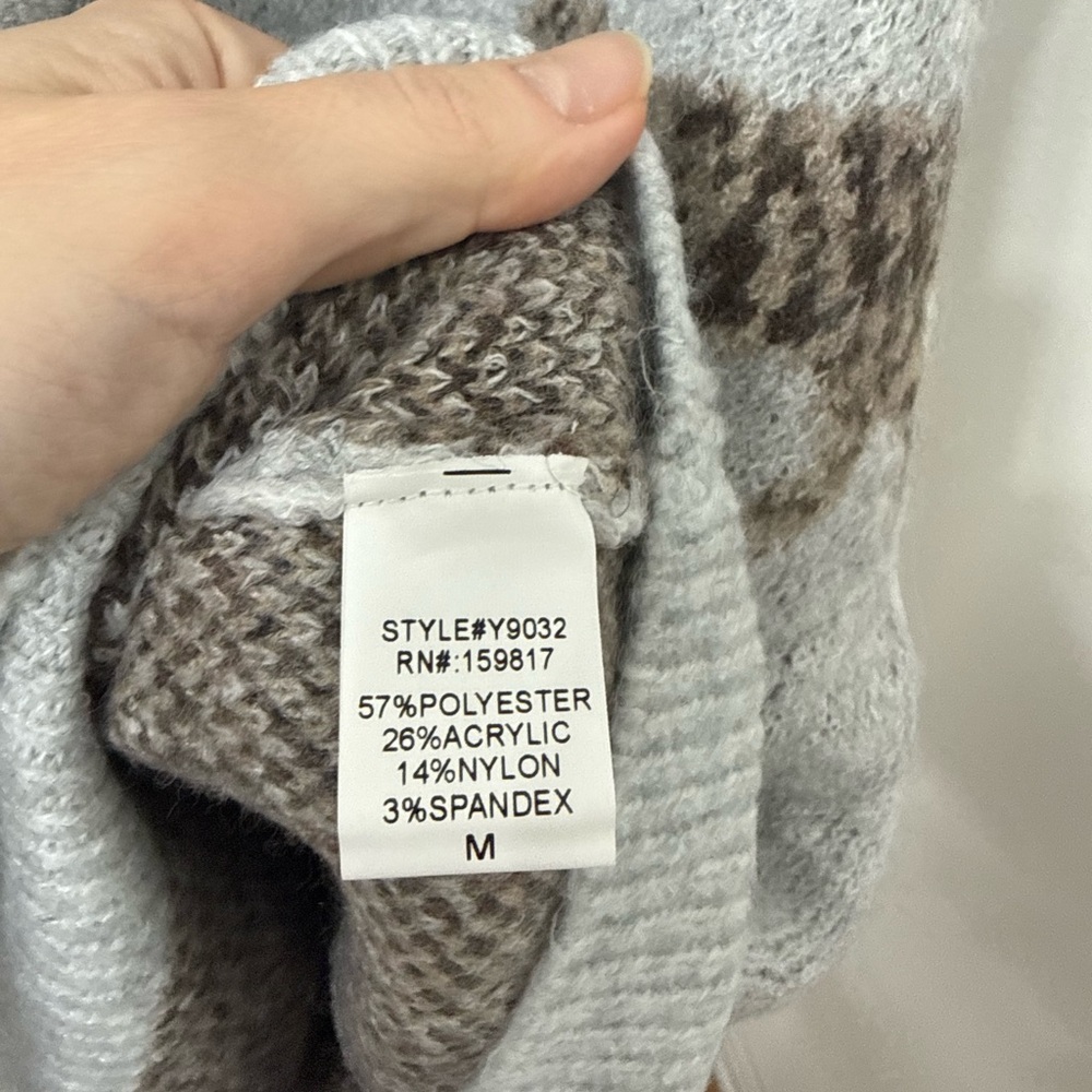 Altar'd State Gray and Brown V-Neck Sweater - Picture 8 of 9